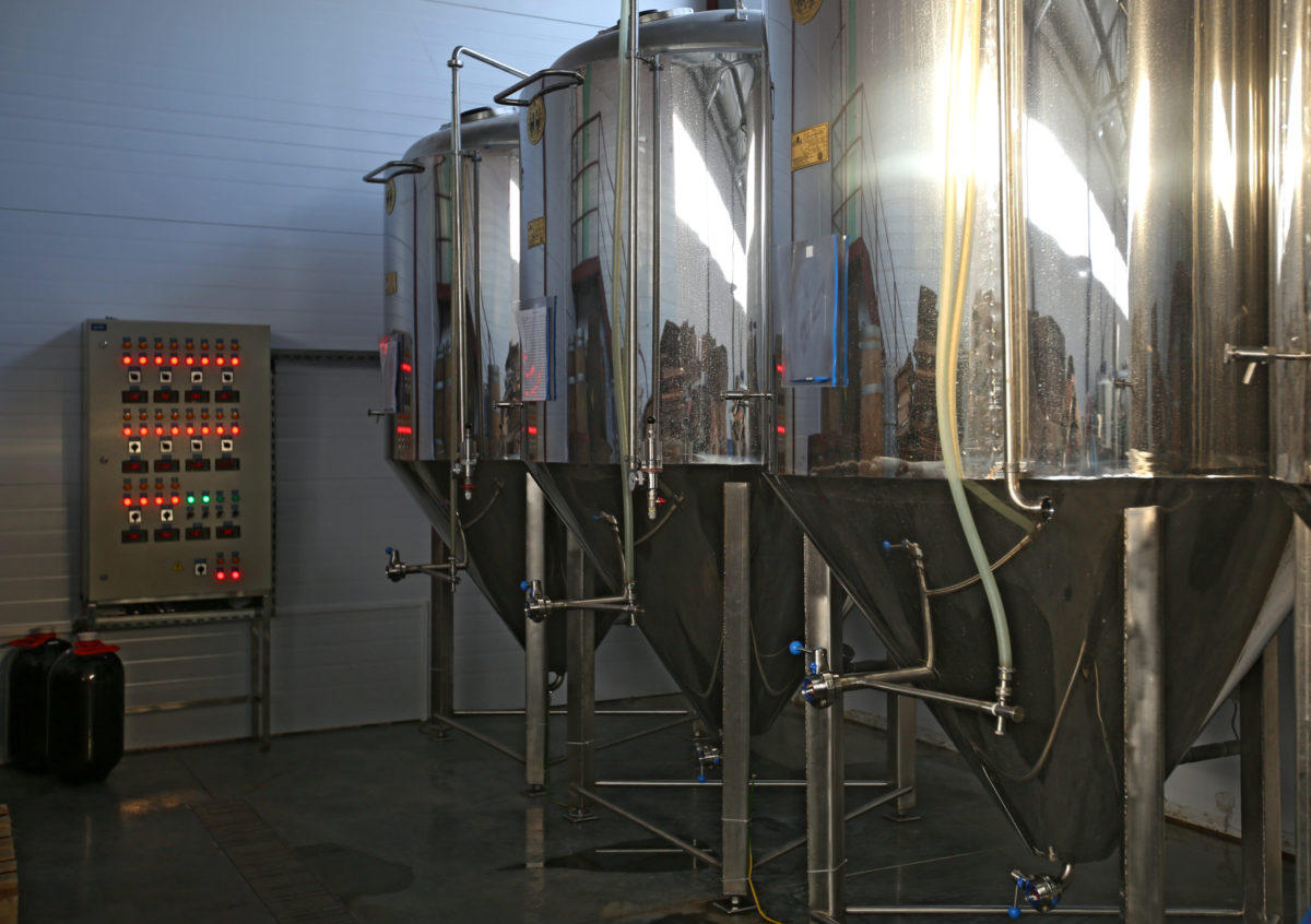 Технологичное производство пивоварня