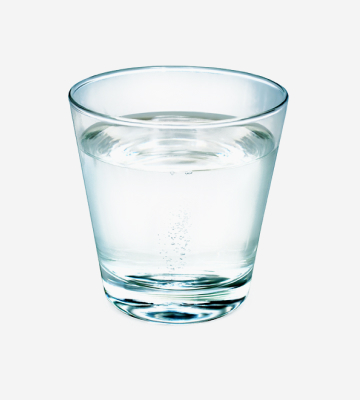 стакан воды полный